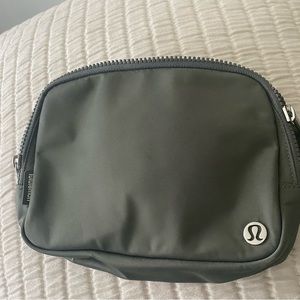 Lululemon Everywhere Belt Bag Large